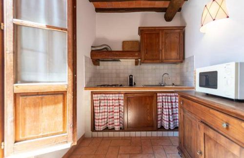 Loro Ciuffenna House | La Ferriera Exclusive Resort - Pool & Waterfall