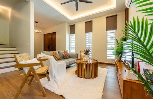 Batu Ferringhi House | La Ferringhi Villa - Tropical Collection, by ALV