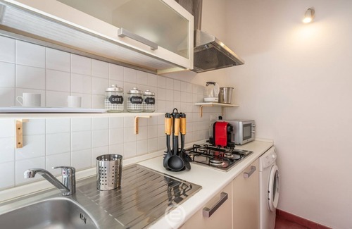 Cagliari Apartment | La Finestra sul Corso