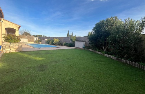 Peyriac-de-Mer House | La Flemme en Rose - Villa Avec Piscine - Proche de la Mer - 10 Personnes