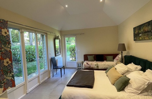 Genneville House | la Fontaine Romy