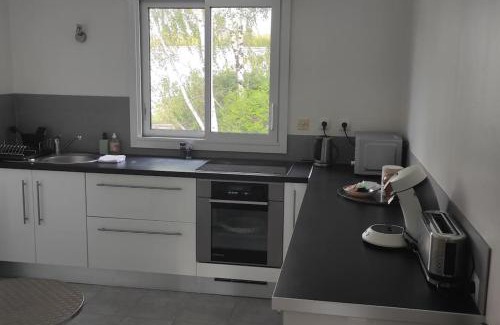 Saint-Felix Apartment | La Fontaine,T2 au calme , parking, vue Erdre