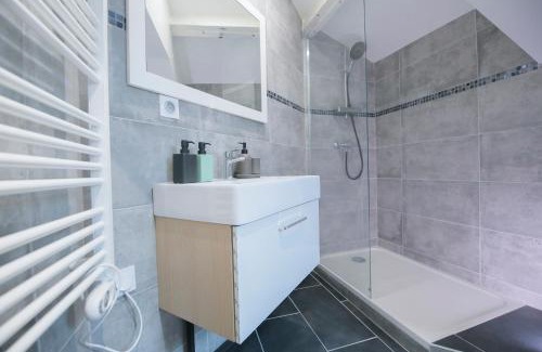 Saint-Roch - Badouillere - Chavanelle Apartment | La Forêt, T2 hypercentre chic et cosy, Wifi par SOVALFI
