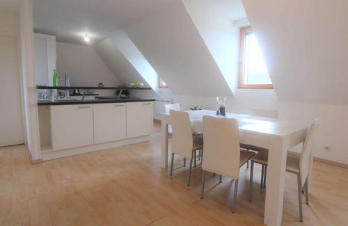 La Foret-Fouesnant Apartment | La Forêt-Fouesnant, apartment in the centre of the village, 5 minutes from the beach