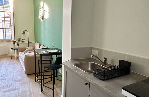 Beaufort-en-Anjou Apartment | La Forge bright renovated studio, Beaufort-en-Anjou