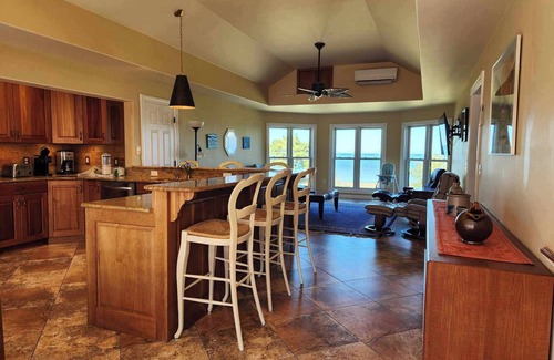 Ocracoke House | La Fortezza: Soundfront, large yard, covered porches, small dock.