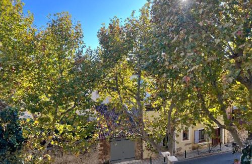 Saint-Maximin-la-Sainte-Baume Apartment | La Parenthèse Cozy - À 2 min Basilique & Centre