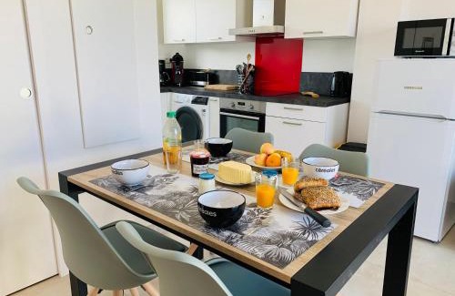 Les Mathes House | LA FREGATE Maison avec piscine/parking/wifi/plages 5kms