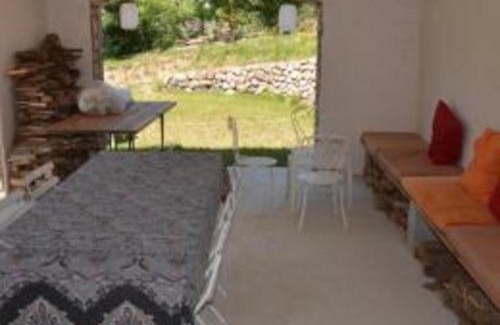 Saint-Barthelemy-Grozon House | La Gabbro
