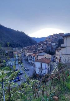 Ceriale Bed & Breakfast | La Gallina Nel Castello
