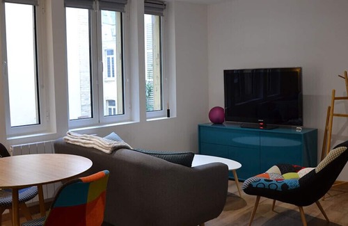 Chartres Apartment | La Garde de la Tonnellerie