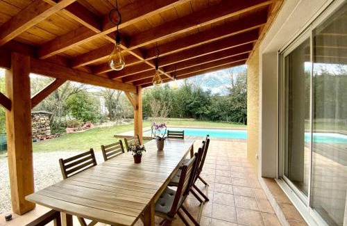 Moulezan Villa | La Gardoise- Villa swimming pool and pétanque court!