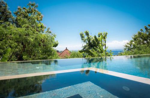 Mushroom Bay Hotel | La Gautch Bungalow
