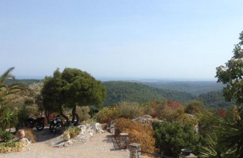 Tourrettes-sur-Loup Villa | La Genevrière
