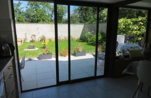 Le Bardon House | La Glycine