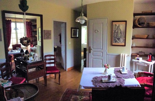 Vorly Bed & Breakfast | La grand' maison