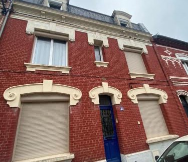 Saint-Acheul House | La grande Amiénoise de 7 chambres, quartier calme et résidentiel