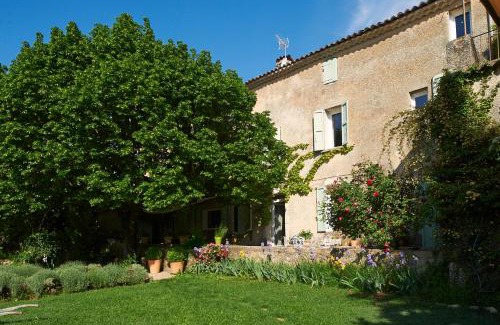 Nans-les-Pins Bed & Breakfast | La Grande Maison De Nans