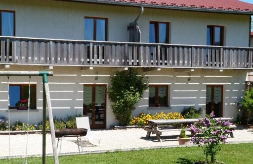 Les Fourgs House | LA GRANGE DE HAUTE-JOUX