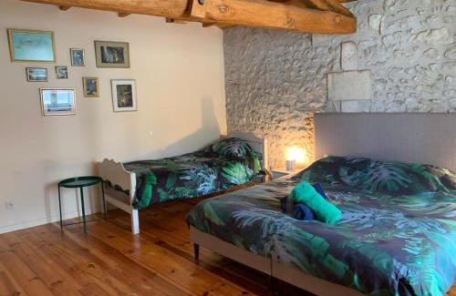 Nanteuil-de-Bourzac Bed & Breakfast | La Grange de Lucie -chambres d'hôtes en Périgord-Dordogne