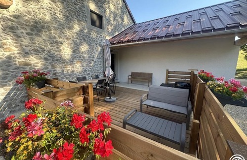 Chezery Forens House | La Grange de la Crête Beudron