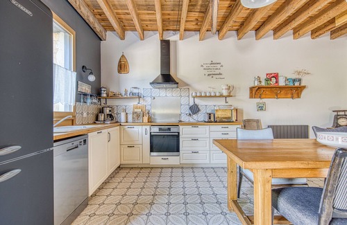 Lamarque House | La Grange de la Maison Reverdi – Haven of Serenity with Pool & Private Terrace