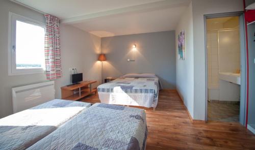 Nitry Hotel | La Grange de Marie