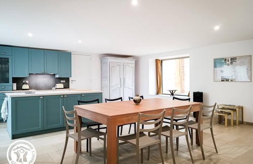 Saint-Simon House | La Grange des 3 soeurs