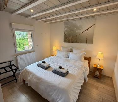Cambron House | La grange des rosiers