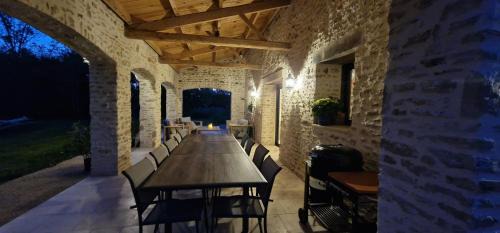 Les Pineaux House | La Grange du Maupas