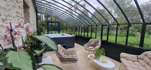 Les Pineaux House | La Grange du Maupas