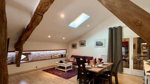 Lauzerte Apartment | La Grange Du Moulin De Tauran