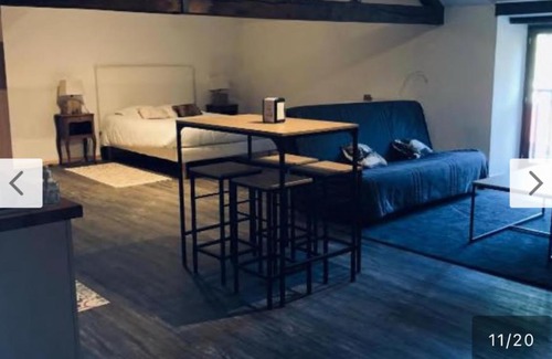 Sancoins Apartment | la grange du parc