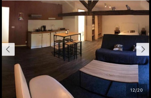 Sancoins Apartment | la grange du parc