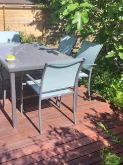 Le Tremblay-sur-Mauldre House | La Grange - 5 couchages avec jardin et terrasse