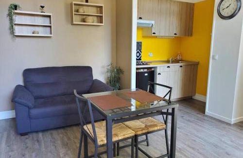 Saintes Apartment | La Grelauderie 2