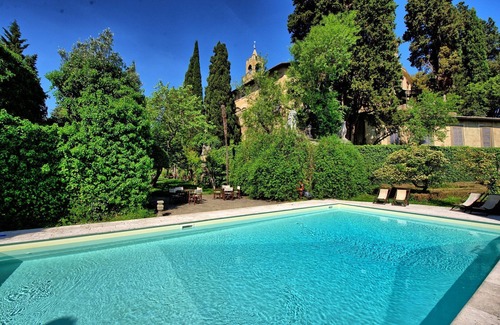 Montegufoni Other | La Grotta - Apartment with swimming pool