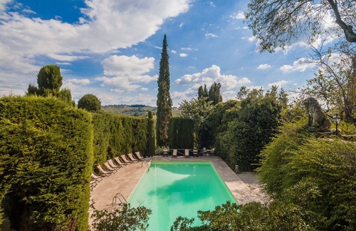 Montegufoni Other | La Grotta - Apartment with swimming pool