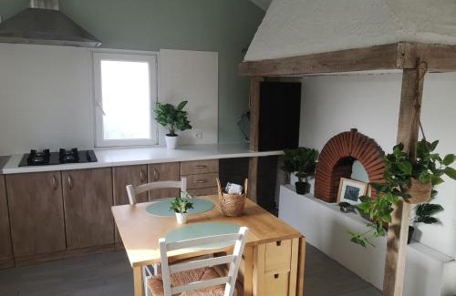 Sainte-Eulalie-en-Born Apartment | La Guirosse