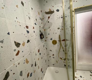 Nimes City Centre Apartment | La Halte des Arènes de Nîmes Emeraude, Havre de paix en ville