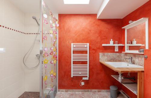 Vains Apartment | La Halte des Miquelots - Appt avec jardin