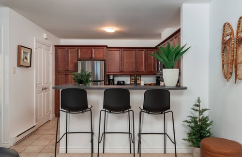 Saint-Faustin-Lac-Carre Condo | La Halte Mont-Blanc 2 – Spa, pool, beach, hiking