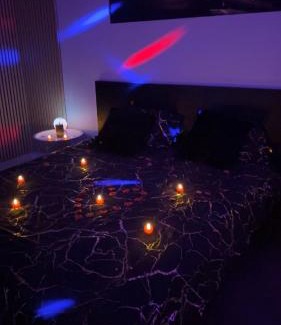 Jemeppe-sur-Meuse Apartment | La home Gold Jacuzzi