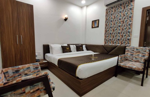 Aligarh Hotel | La Imperio Hotel