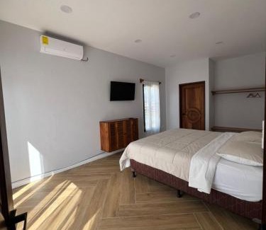 Flores House | La Isla Bonita Residence