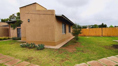Vistalba House | La Isolina Chacras, jardín, parrilla y naturaleza!