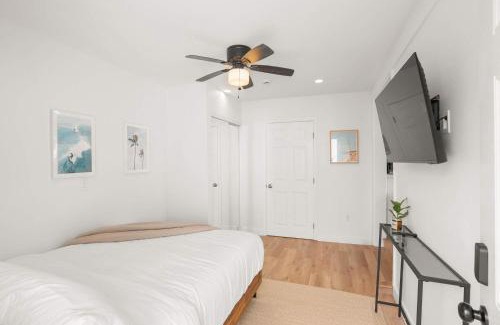 Village of La Jolla Villa | La Jolla Beach Villa - Walk to Windansea Beach