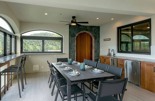 Estate Hammer Farm Villa | La Jolla Caribe: Newly rebuilt! Spectacular North Shore Views!
