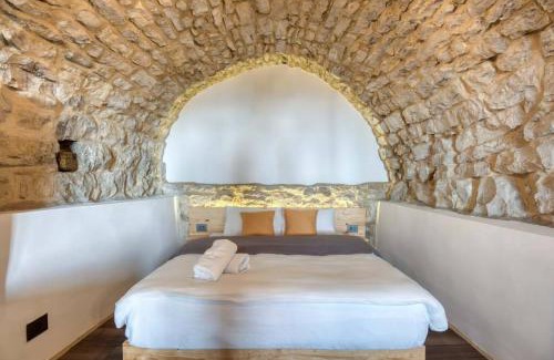 Ain Aar Apartment | La Kava 1-BR Apt with Terrace in Ain Aar