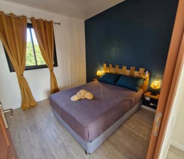 Le Centre House | La kaza MJ